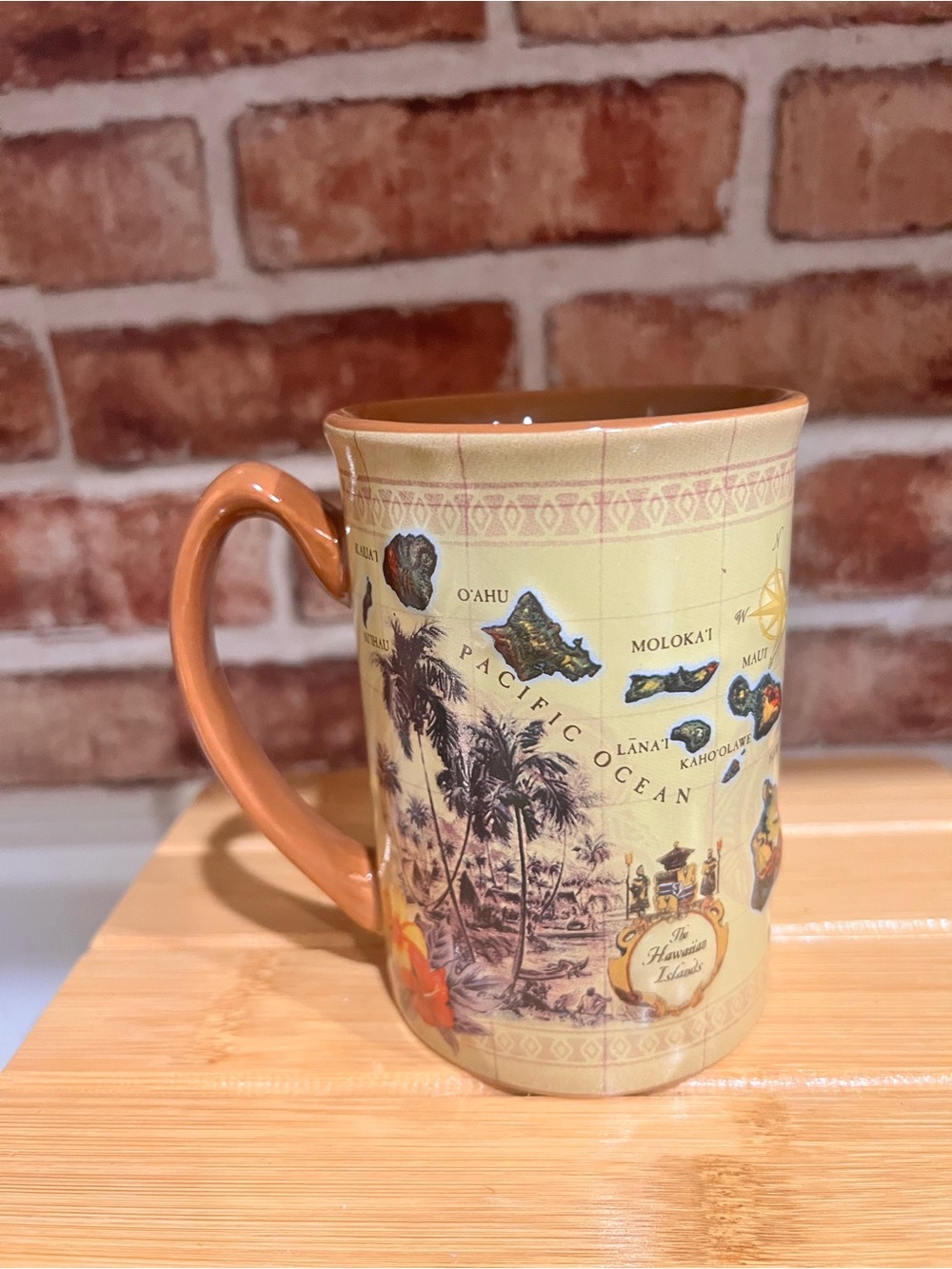 Hawaiian Islands Ceramic Coffee Mug - Tan and Beige